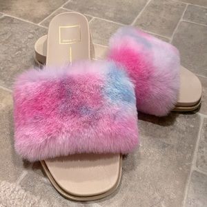 NWT Dolce Vita Gwynn Faux Fur Sandal Cotton Candy